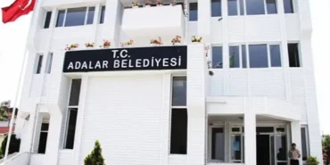 Adalar Belediye Başkanvekilliği Seçiminde AKP Adayına Oy Veren 3 CHP'li Disipline Sevk Edildi