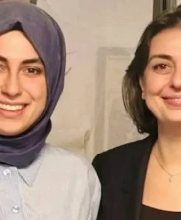 İBB Meclis Üyesi Amine Cansu Çelik Partisinden İstifa Ettiğini Duyurdu