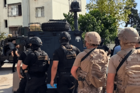 Adana'da polise el bombasıyla direnen firari zanlı ve suç ortağı tutuklandı