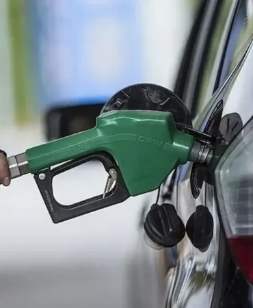 Akaryakıtta Eşelmobil Sisteminin Sona Ermesiyle Benzine 12,48 Liralık Artış Bekleniyor