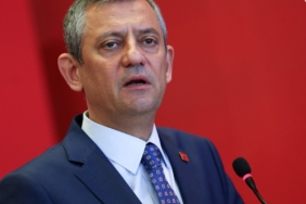 Özgür Özel Milletvekili Çalışma Toplantısında Yerel Seçim Sonuçlarını ve Parti Bütçesini Değerlendirdi