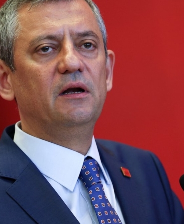 Özgür Özel Milletvekili Çalışma Toplantısında Yerel Seçim Sonuçlarını ve Parti Bütçesini Değerlendirdi