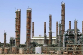ABD Ticari Ham Petrol Stoklarında 900 Bin Varillik Beklenmedik Artış Kaydedildi
