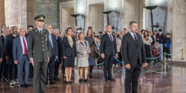 Muayenehane hekimleri 1 Ekim Ulusal Muayenehane Hekimleri Gününde Anıtkabiri ziyaret etti