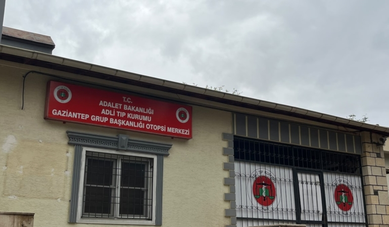 Gaziantep’te park halindeki otomobilde vurulan Kenan Abuzer Tilki hayatını kaybetti