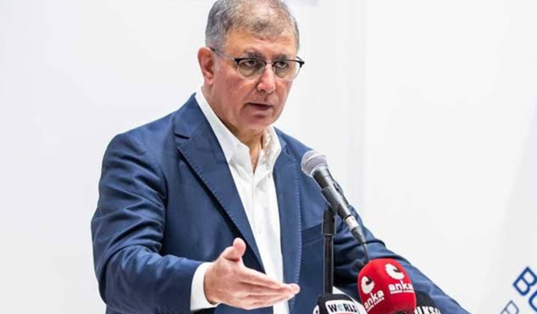 Saygı Öztürk Cemil Tugay ile Geçmişte Yaptığı Parti Değişikliği Görüşmesini Aktardı