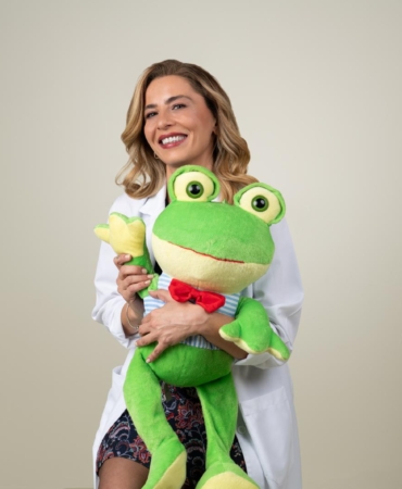 Dr. Nil Sarıçiçek Sağlıklı Yaşlanma Sürecinin Çocukluk Döneminde Başladığını Açıkladı