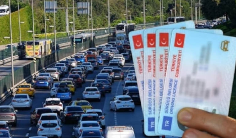 Ehliyetlerin Arka Yüzündeki 103 Kodu Sağlık Kontrolü Periyotlarını Belirliyor