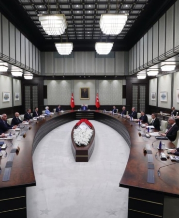 Cumhurbaşkanlığı Kabinesi fon mağdurlarına ödeme ve bütçe gündemiyle toplanıyor