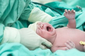 ABD'de Öldü Denilerek Morga Kaldırılan Bebek Saatler Sonra Canlı Bulundu